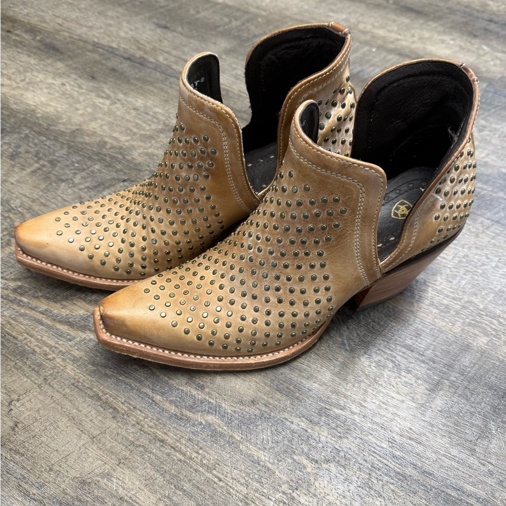 Ariat Women’s Dixon Studded Boot